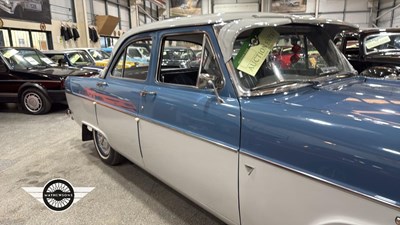 Lot 898 - 1960 FORD ZEPHYR
