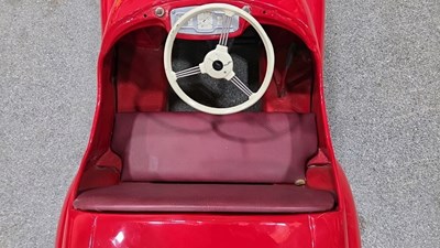 Lot 67 - AUSTIN J40 PEDAL CAR