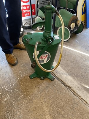 Lot 226 - CASTROL OIL PUMP DISPENSOR