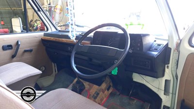 Lot 24 - 1991 VOLKSWAGEN CAMPER
