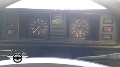 Lot 24 - 1991 VOLKSWAGEN CAMPER