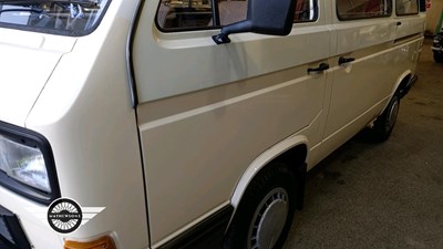 Lot 24 - 1991 VOLKSWAGEN CAMPER