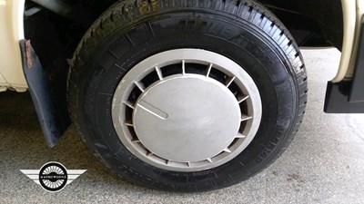 Lot 24 - 1991 VOLKSWAGEN CAMPER