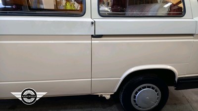 Lot 24 - 1991 VOLKSWAGEN CAMPER