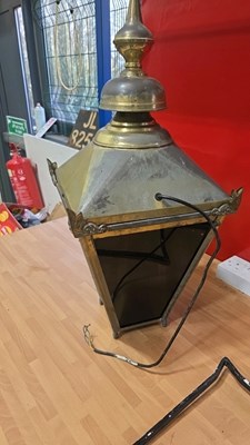 Lot 105 - ANTIQUE STYLE BP MOTOR SPIRIT LAMP