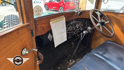 Lot 336 - 1928 RENAULT