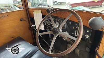 Lot 336 - 1928 RENAULT