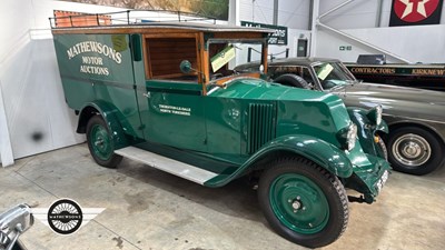 Lot 336 - 1928 RENAULT