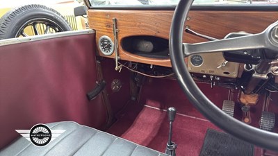 Lot 330 - 1926 SINGER