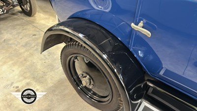 Lot 330 - 1926 SINGER