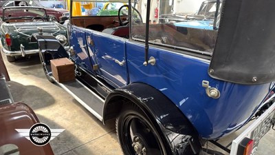 Lot 330 - 1926 SINGER