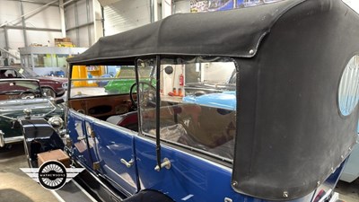Lot 330 - 1926 SINGER