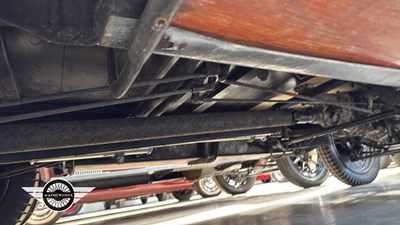 Lot 330 - 1926 SINGER