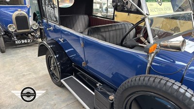 Lot 330 - 1926 SINGER