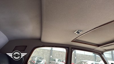 Lot 224 - 1952 AUSTIN
