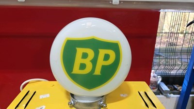 Lot 671 - SUPER MINI PUMP WITH SMALL GLASS BP GLOBE 32" X 16"