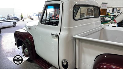 Lot 236 - 1955 FORD
