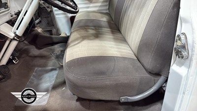 Lot 236 - 1955 FORD