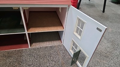 Lot 585 - 1/12th SCALE DOLLS HOUSE