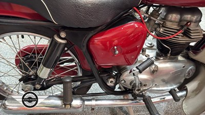 Lot 748 - 1958 ROYAL ENFIELD