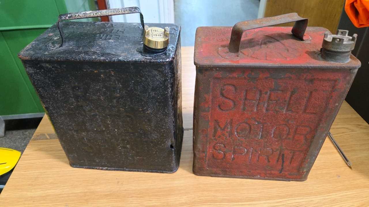 Lot 17 - 2 X 2 GALLON PETROL CANS