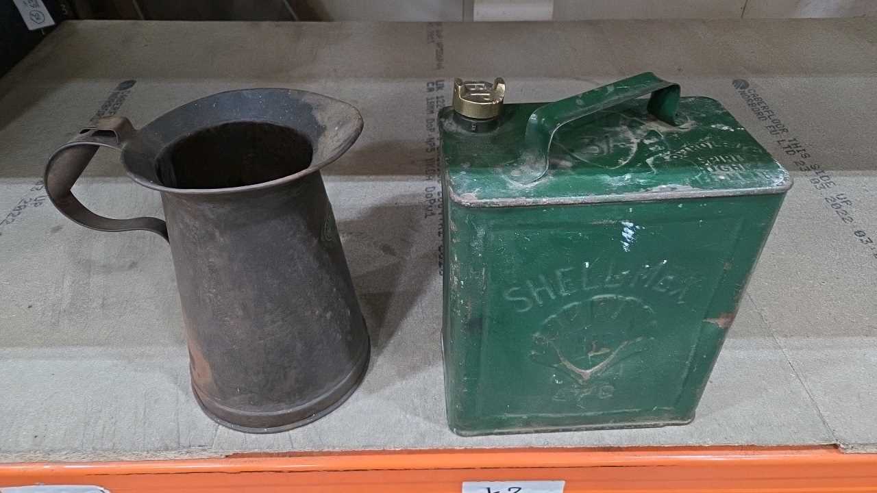 Lot 442 - SHELL MEX PETROL CAN & PARAFFIN MEASURE