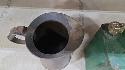Lot 442 - SHELL MEX PETROL CAN & PARAFFIN MEASURE