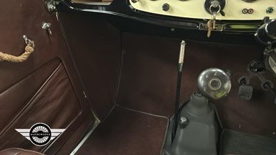 Lot 776 - 1935 VAUXHALL
