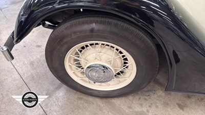 Lot 776 - 1935 VAUXHALL