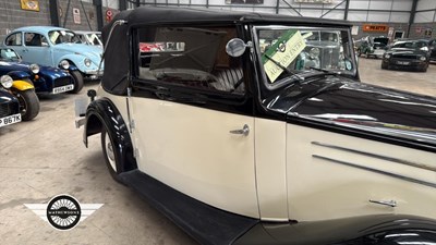 Lot 776 - 1935 VAUXHALL