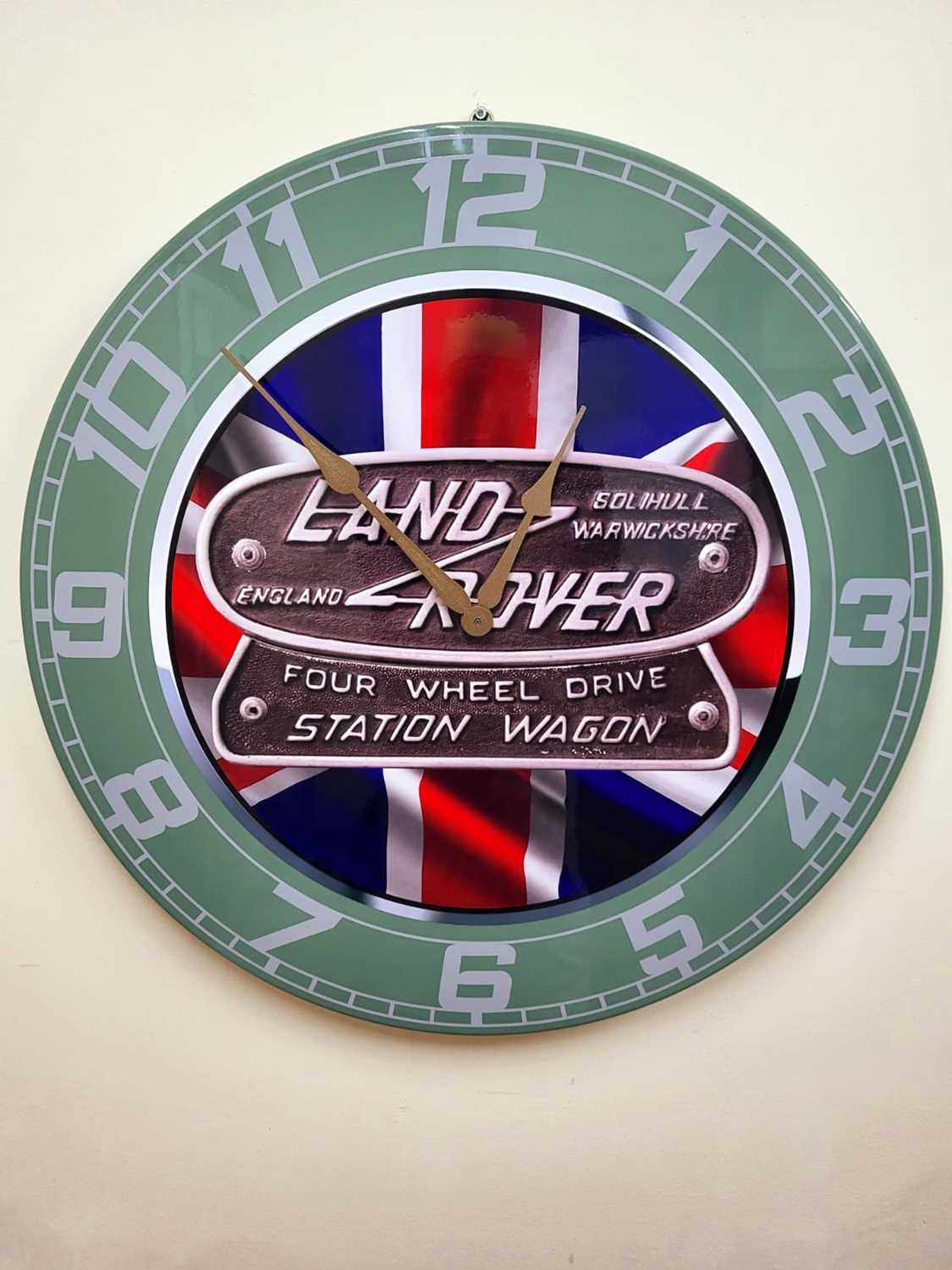 Lot 153 - LAND ROVER CLOCK 32