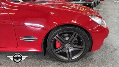 Lot 682 - 2010 MERCEDES SLK 350 AUTO