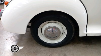 Lot 196 - 1960 MORRIS MINOR