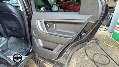 Lot 548 - 2016 LAND ROVER DISCOVERY SPORT SE