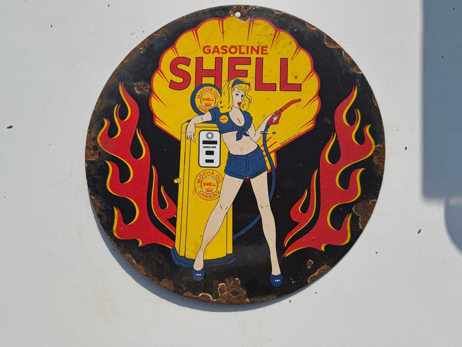 Lot 385 - SHELL GASOLINE ENAMEL SIGN 12" DIA