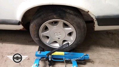 Lot 424 - 1985 FORD CAPRI INJECTION