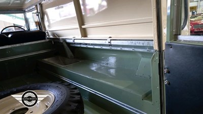 Lot 886 - 1979 LAND ROVER 109" - 4 CYL