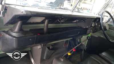 Lot 886 - 1979 LAND ROVER 109" - 4 CYL