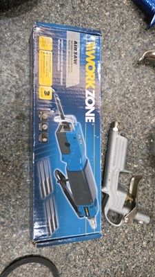 Lot 347 - SGS 100 LITRE COMPRESSOR WITH AIR TOOLS