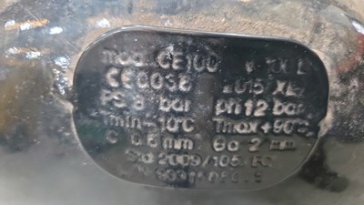 Lot 347 - SGS 100 LITRE COMPRESSOR WITH AIR TOOLS