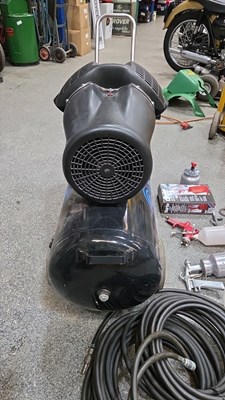 Lot 347 - SGS 100 LITRE COMPRESSOR WITH AIR TOOLS