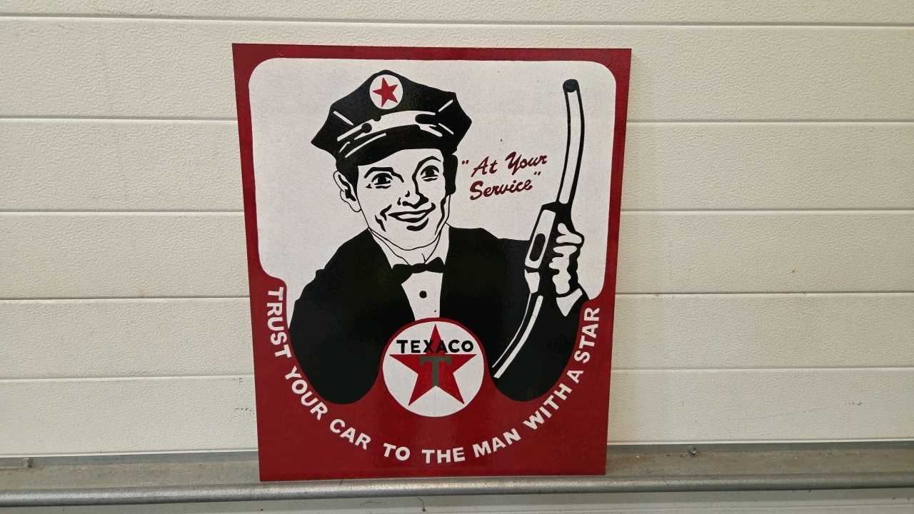 Lot 175 - WOODEN HAND PAINTED TEXACO AT YOUR SERVICE SIGN 24" X 20"