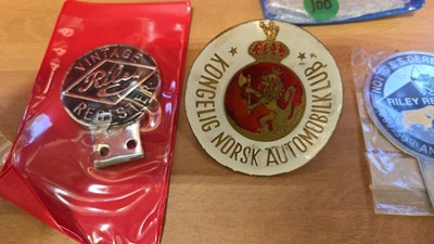Lot 863 - SELECTION OF CAR BADGES