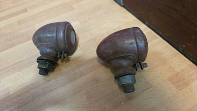 Lot 593 - WW II BEDFORD BLACK OUT LIGHT + MILITARY THREADING TACKLE