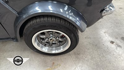 Lot 212 - 1991 ROVER MINI MAYFAIR