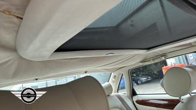 Lot 156 - 1998 JAGUAR XJ8 AUTO