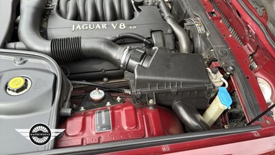 Lot 156 - 1998 JAGUAR XJ8 AUTO