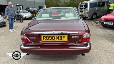 Lot 156 - 1998 JAGUAR XJ8 AUTO
