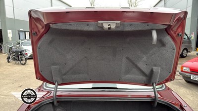 Lot 156 - 1998 JAGUAR XJ8 AUTO