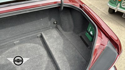 Lot 156 - 1998 JAGUAR XJ8 AUTO